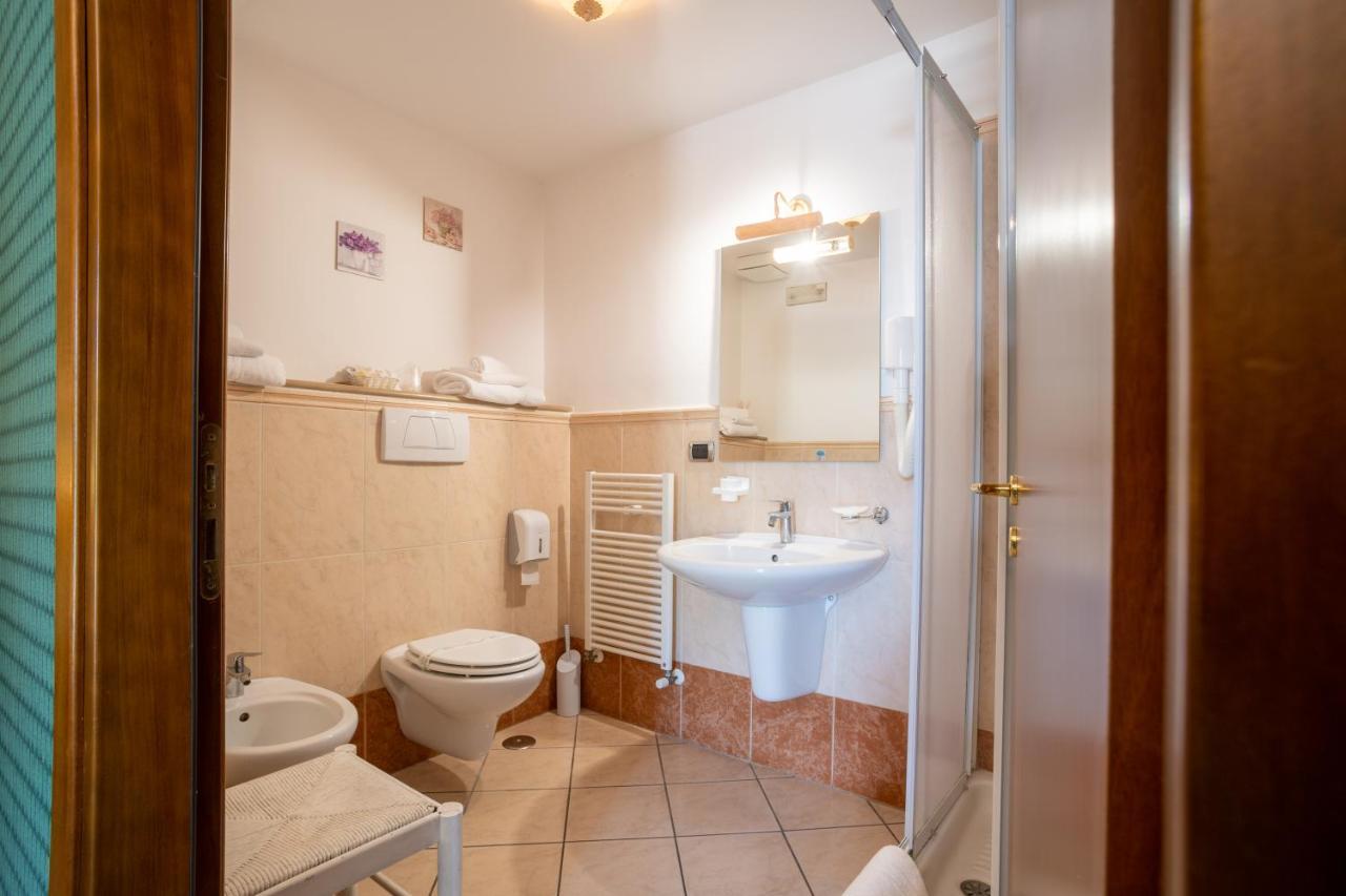 Locanda Da Otello Marta Luaran gambar